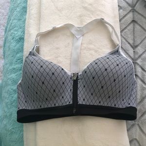 never worn victoria secret zip sports bra